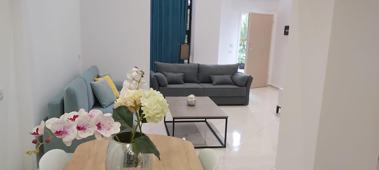 Apartament Me Qera Dublex Lungomare Vlorë Екстериор снимка