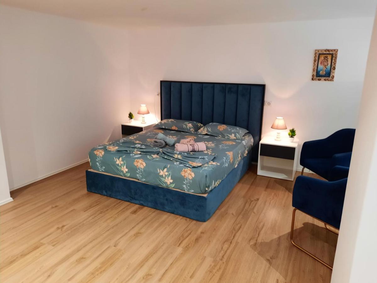 Apartament Me Qera Dublex Lungomare Vlorë Екстериор снимка