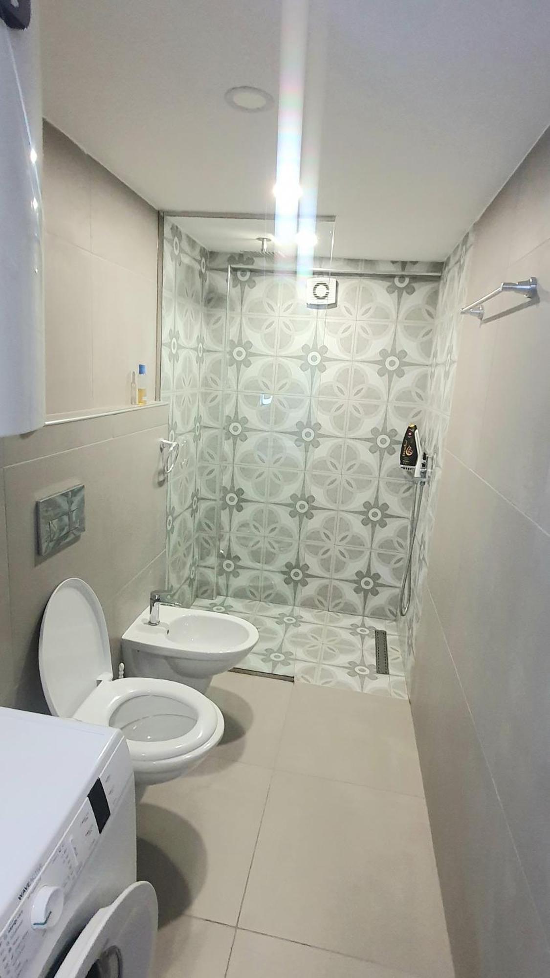 Apartament Me Qera Dublex Lungomare Vlorë Стая снимка